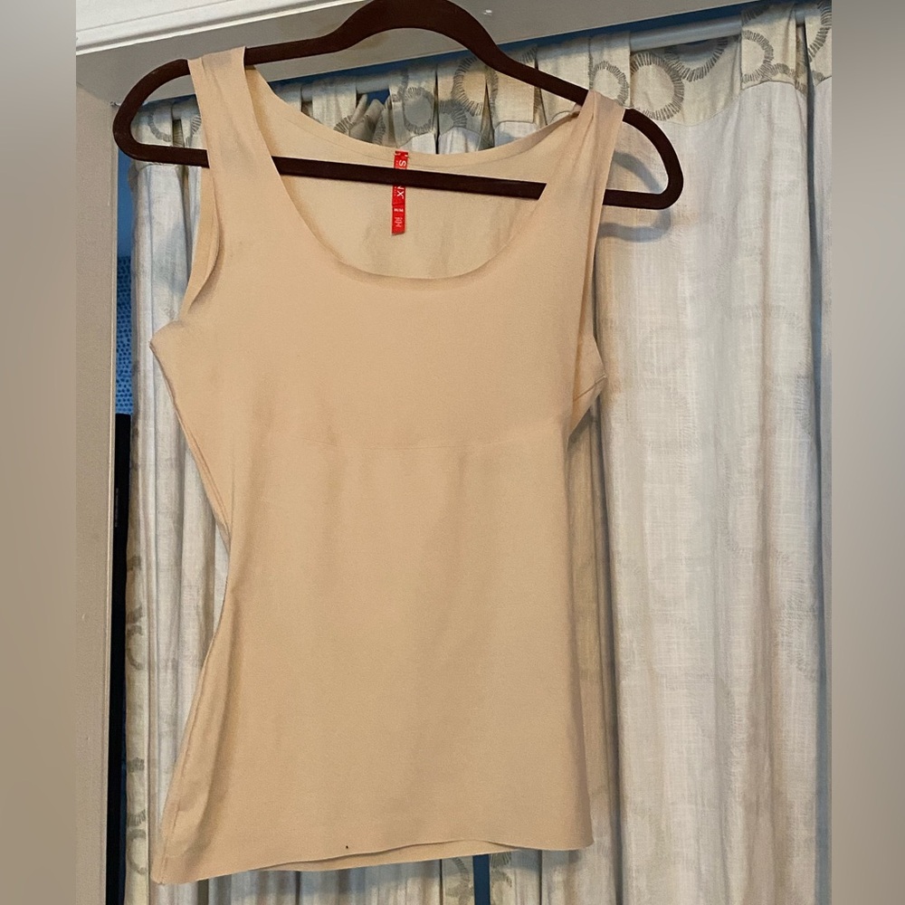 Women’s SPANX *Medium*